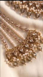 Antique Gold Polki Bridal Jewelry Parure - traditional Indian bridal polki kundan jewelry set - view 3