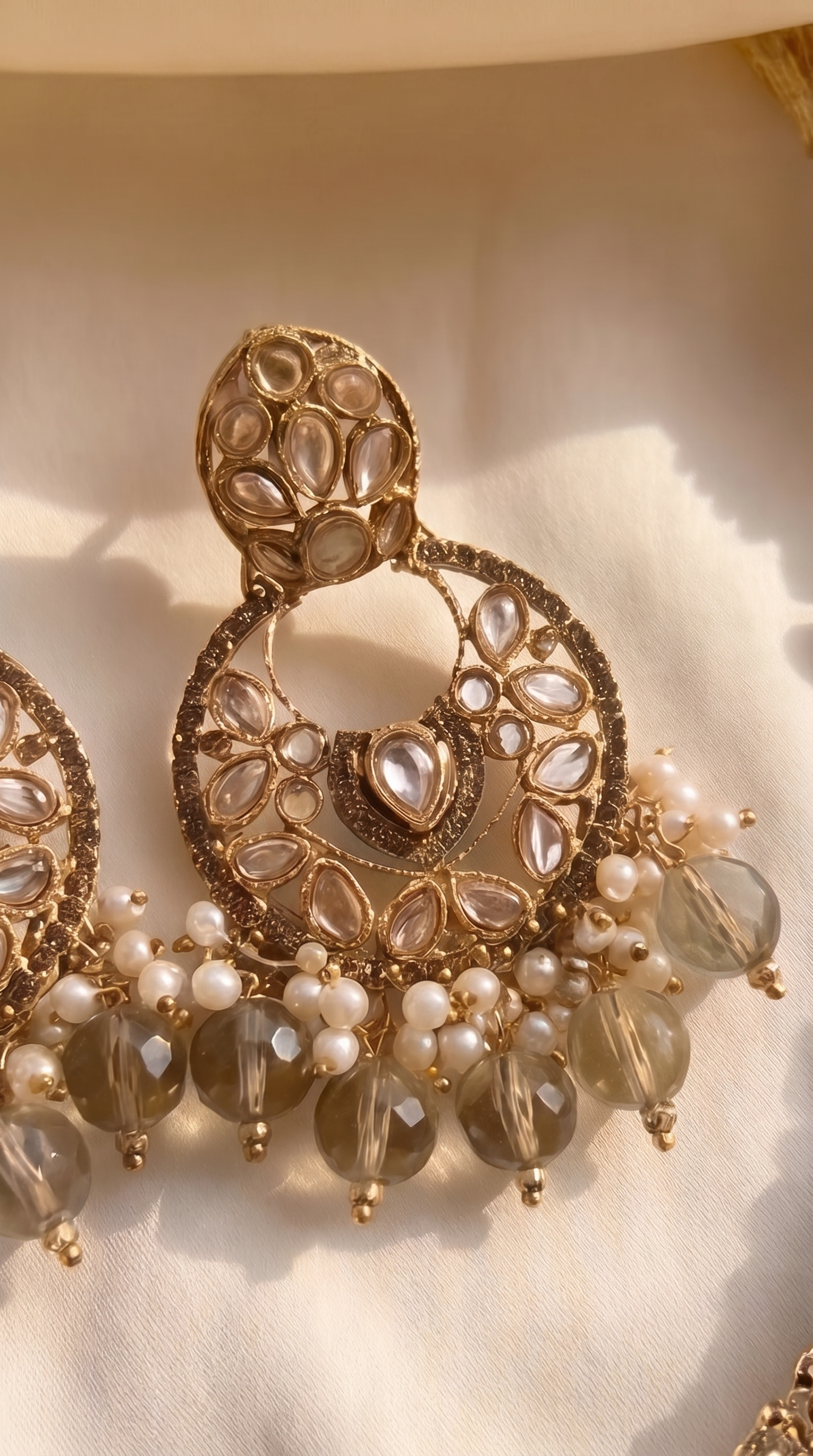 Antique Gold Polki Bridal Jewelry Parure - traditional Indian bridal polki kundan jewelry set - view 4