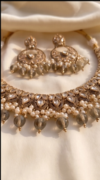 Antique Gold Polki Bridal Jewelry Parure - traditional Indian bridal polki kundan jewelry set - view 8