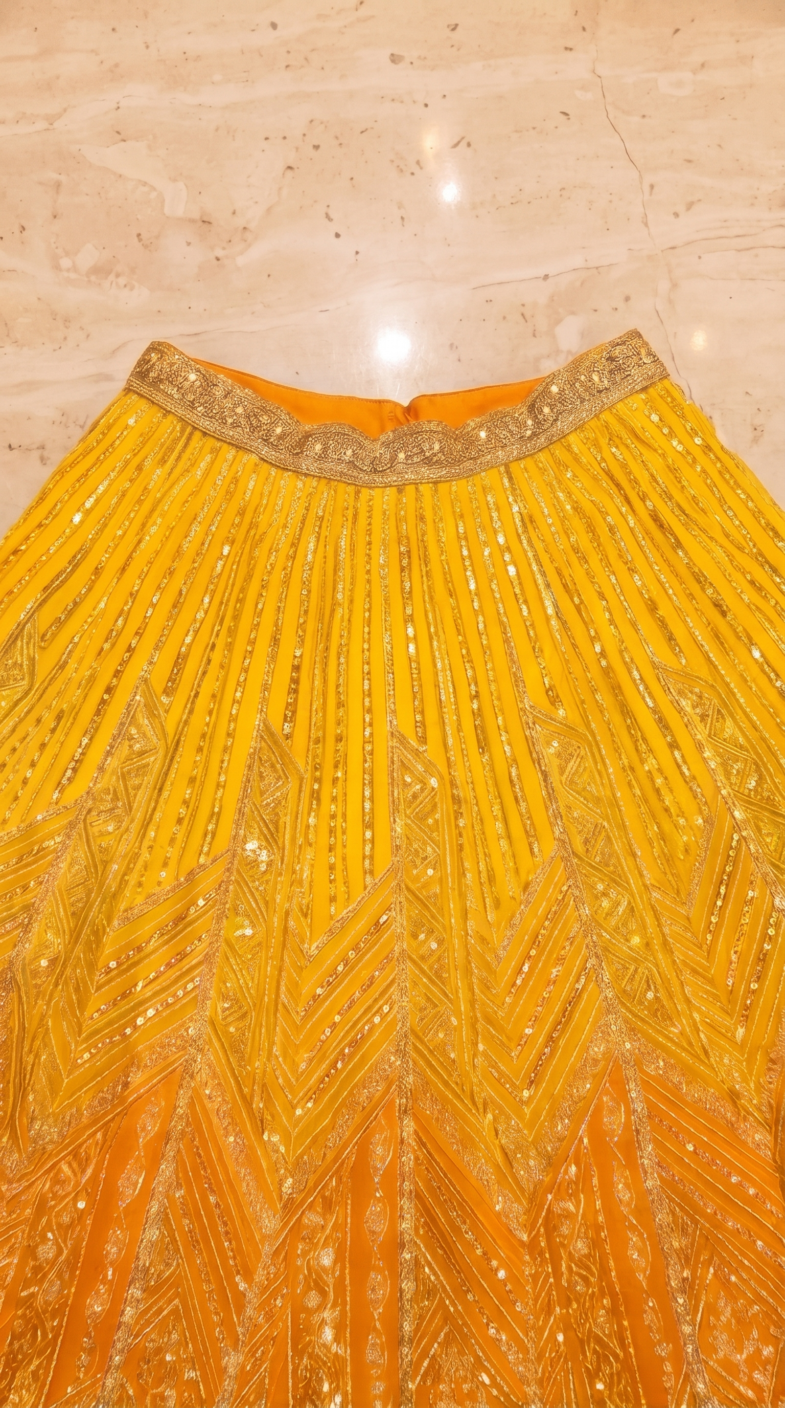 Sunburst Zari Lehenga Set - Indian bridal wedding lehenga with zari embroidery - view 5